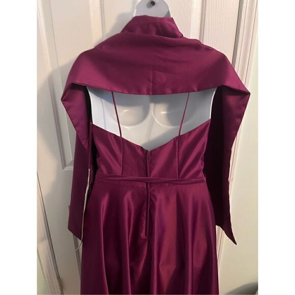 Morilee Madeline Gardner NY Burgundy Formal Dress. Open back.  Size 16 - Picture 4 of 11